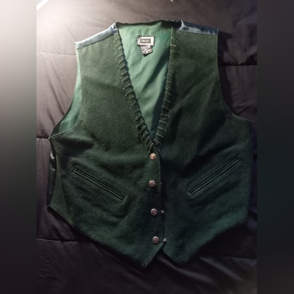 Vintage AJ leather vest, small snap